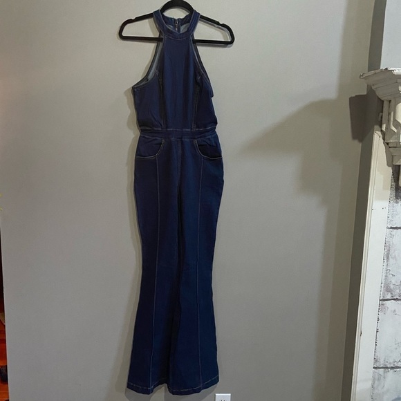 New! Free People curvy Sydney denim halter neck flare leg jumpsuit 28039 - Picture 7 of 16